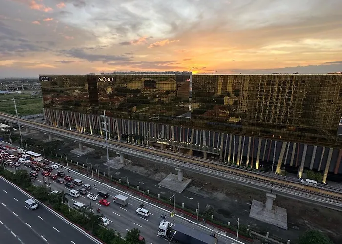 Spacious Family & Group With View Near Airport, Of Dreams, Solaire, Okada, Mall Of Asia, And Ayala Malls 3* Manila
