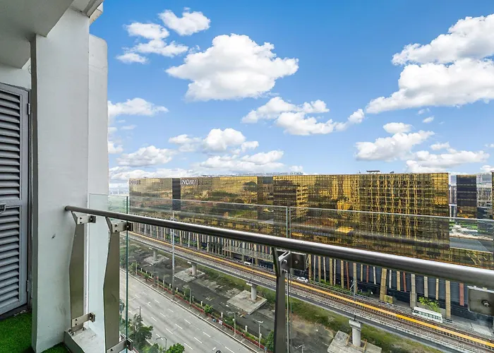 Hotel Spacious Family & Group With View Near Airport, Of Dreams, Solaire, Okada, Mall Of Asia, And Ayala Malls