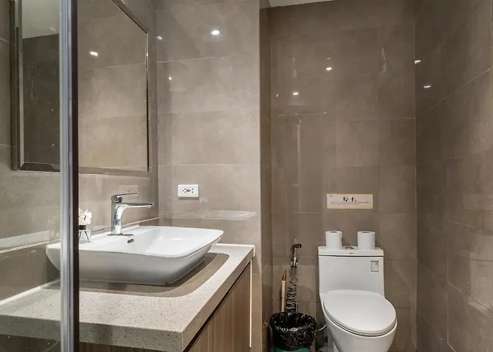 Hotel Spacious Family & Group With View Near Airport, Of Dreams, Solaire, Okada, Mall Of Asia, And Ayala Malls