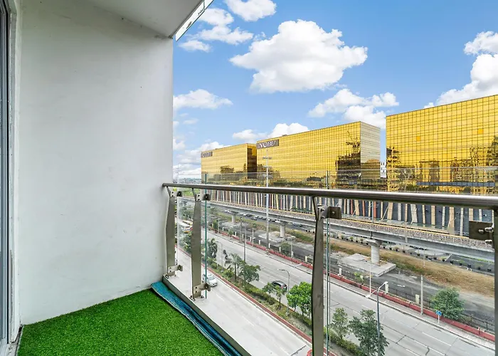Hotel Spacious Family & Group With View Near Airport, Of Dreams, Solaire, Okada, Mall Of Asia, And Ayala Malls