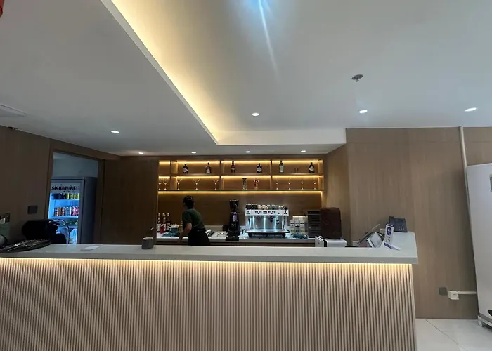 Spacious Family & Group With View Near Airport, Of Dreams, Solaire, Okada, Mall Of Asia, And Ayala Malls Hotel