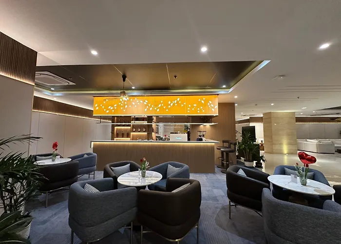 Spacious Family & Group With View Near Airport, Of Dreams, Solaire, Okada, Mall Of Asia, And Ayala Malls 3*